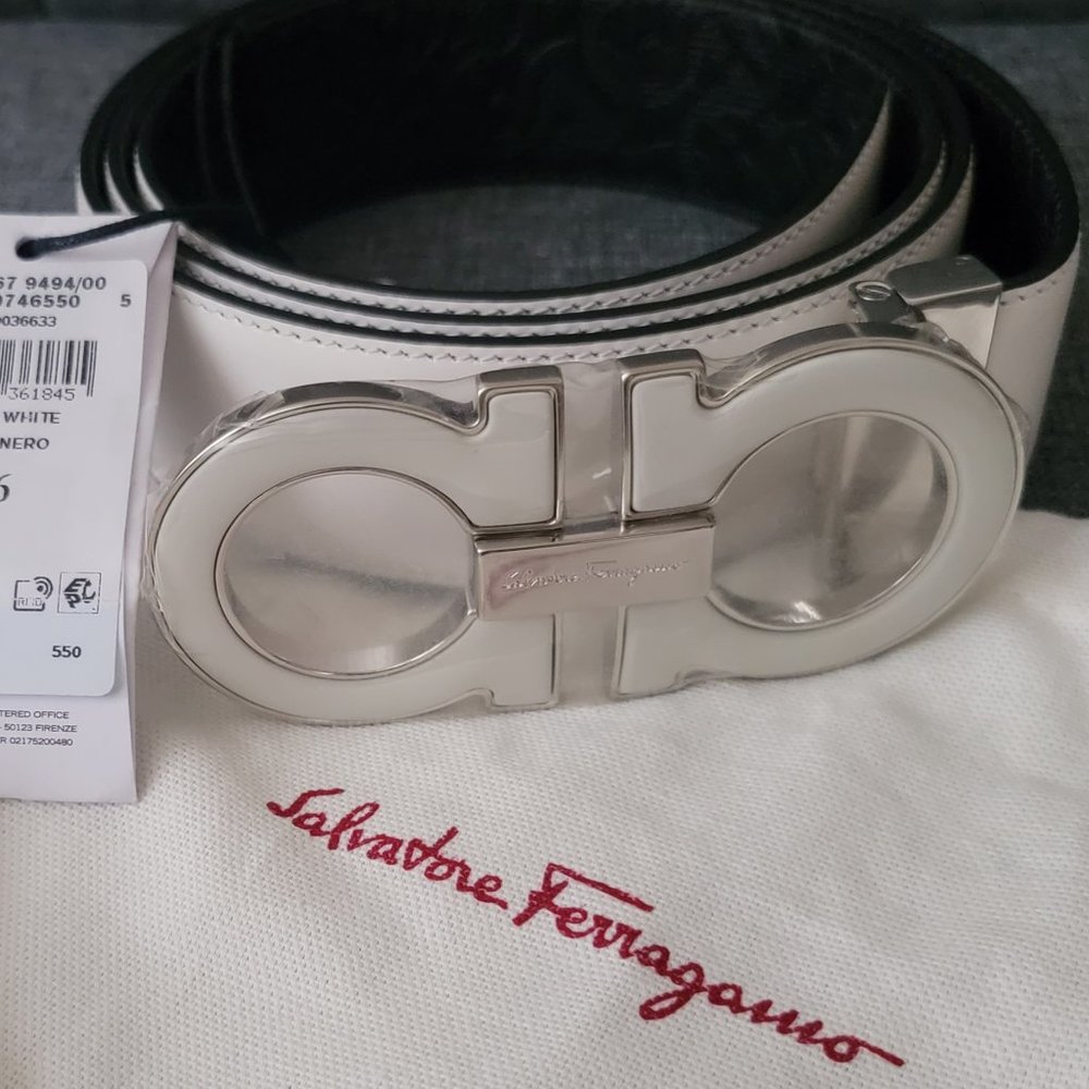 SALVATORE FERRAGAMO reversible 46 White/Black GANCINI leather + Logo buckle belt